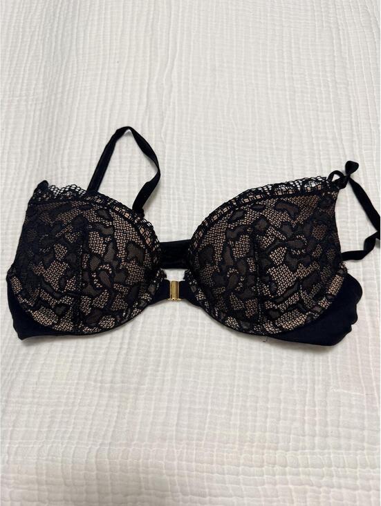 Soma Other - Soma Black Lace Push-Up Bra (34B) with Nude Lining